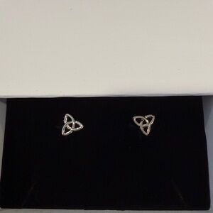 Elegant Sterling Silver Celtic Knot Earrings